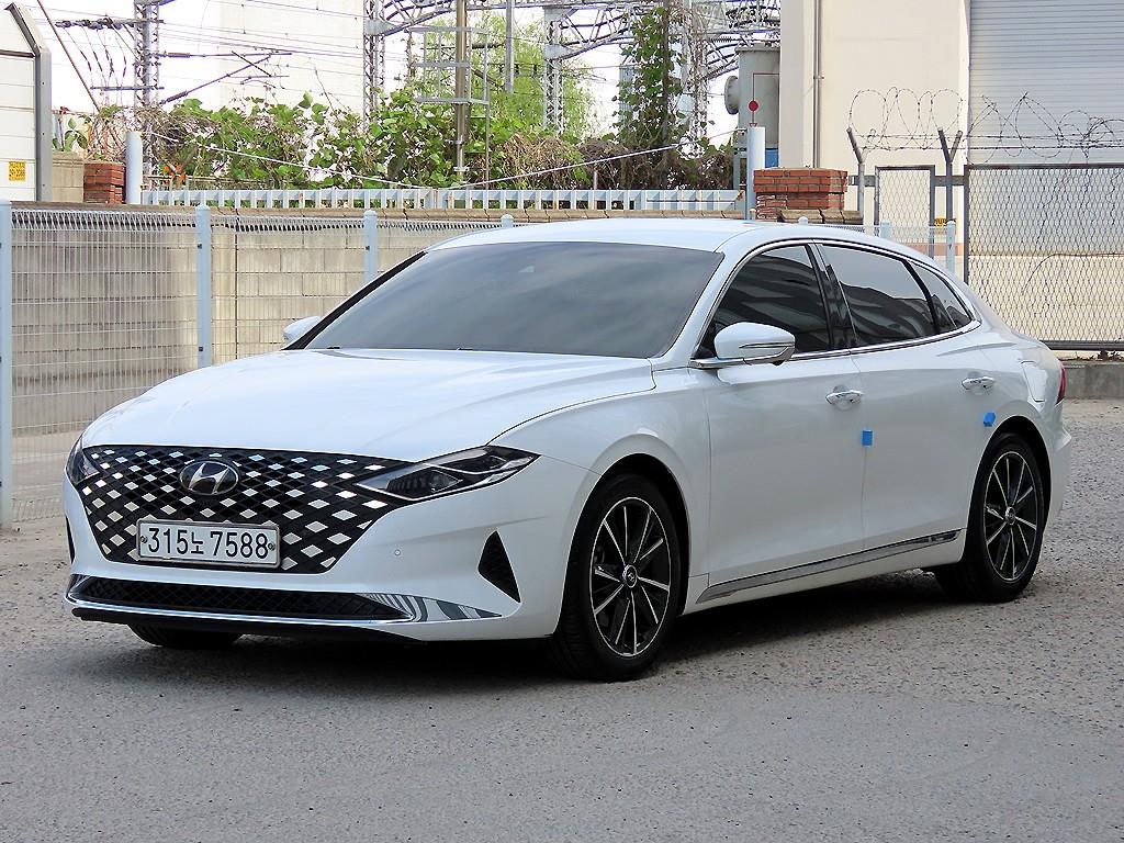 HYUNDAI Grandeur - Vista 2