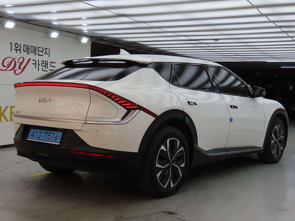 KIA EV6 - Vista 3