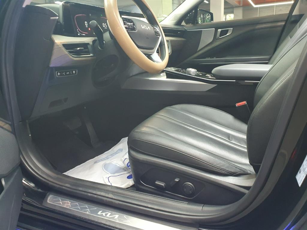 KIA K8 - Vista 6
