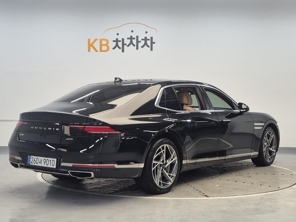 Genesis G90 - Vista 4