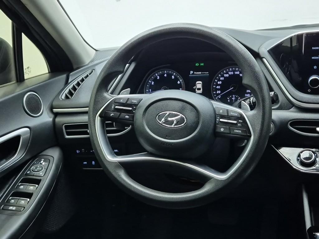 HYUNDAI Sonata - Vista 9