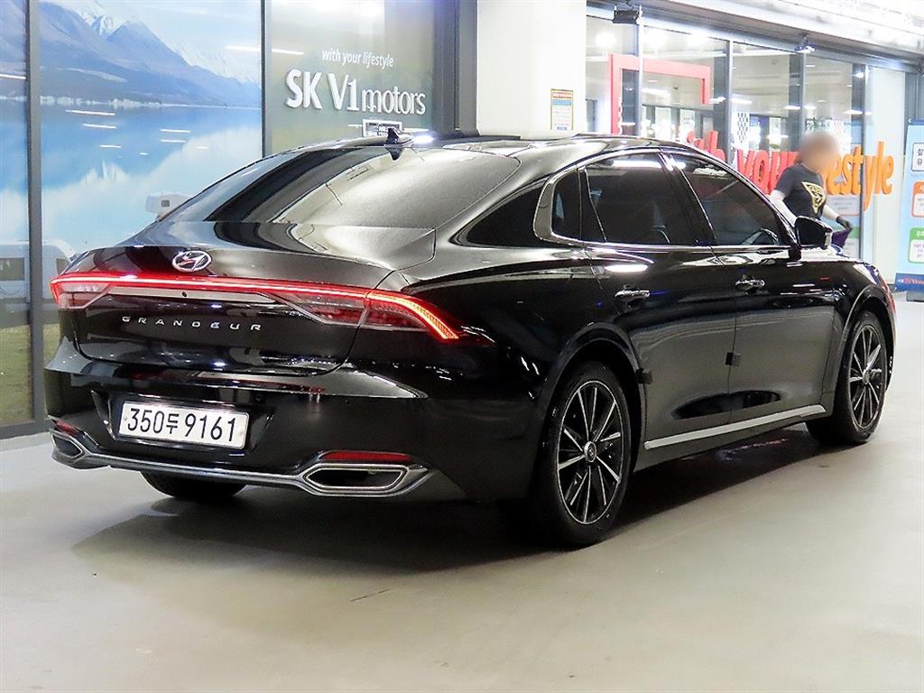 HYUNDAI Grandeur - Vista 4