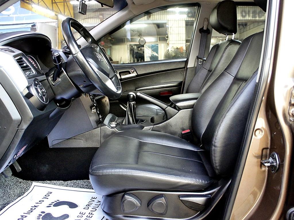 Ssangyong Korando - Vista 9