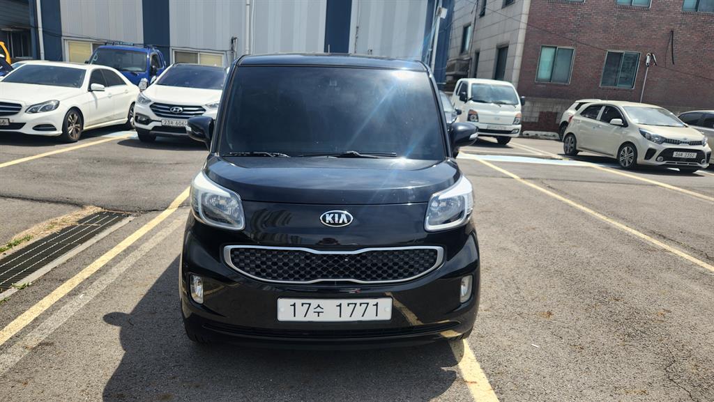 KIA Ray - Vista 10