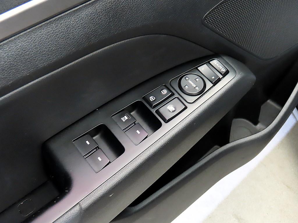 HYUNDAI Avante 2016 Negro - Importación desde Corea - HF Imports Iquique - Foto 13