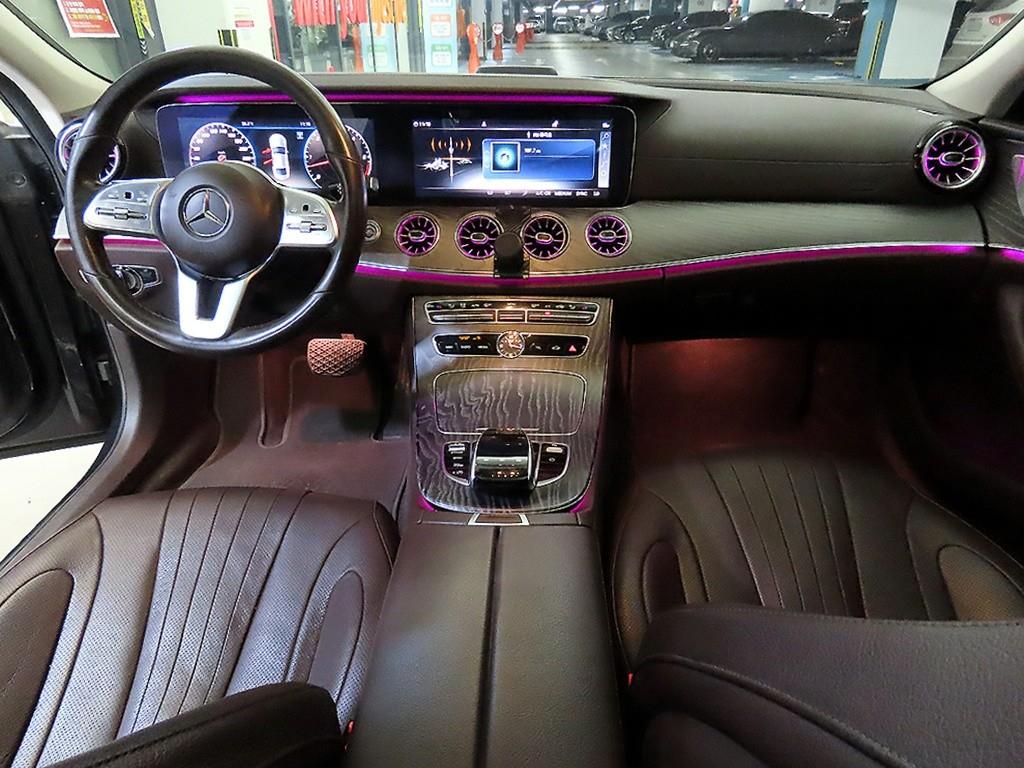 Mercedes Benz CLS Class - Vista 10