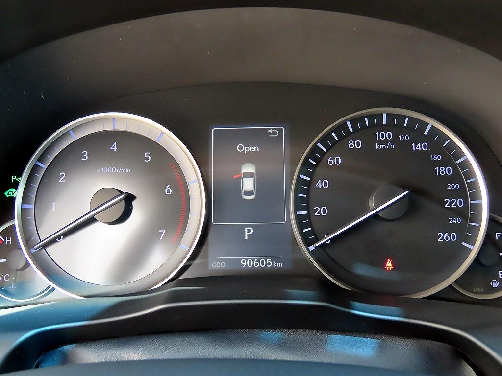 Lexus ES - Vista 9