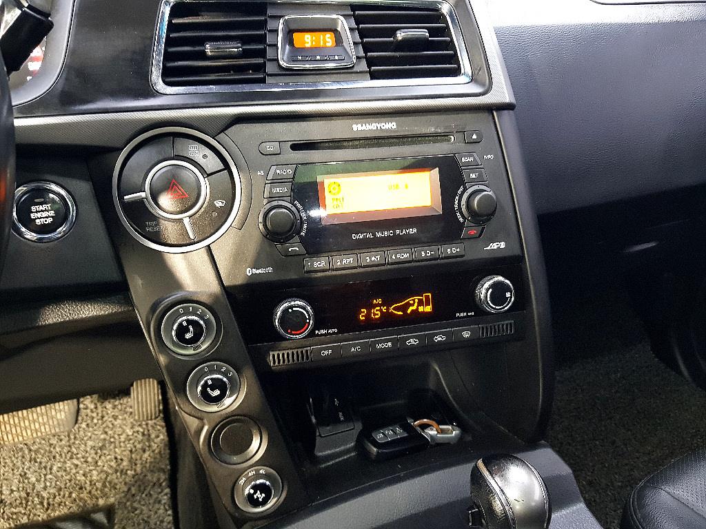 Ssangyong Korando - Vista 11