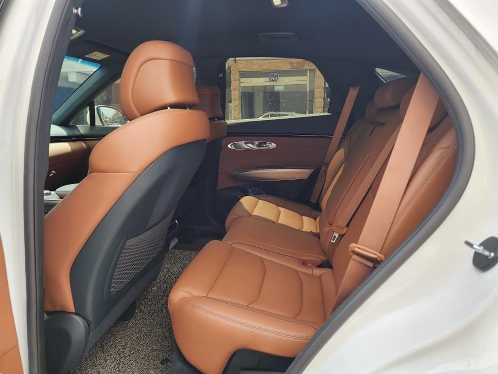 Genesis GV70 2021 Blanco - Importación desde Corea - HF Imports Iquique - Foto 15