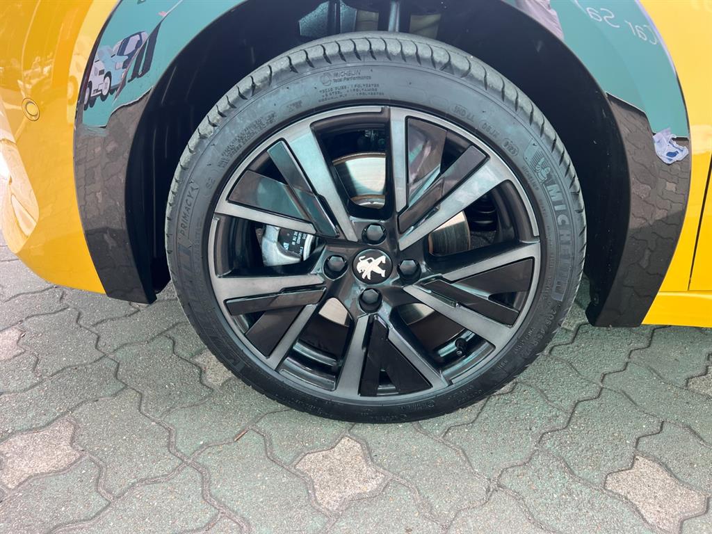 Peugeot 208 2023 Amarillo - Importación desde Corea - HF Imports Iquique - Foto 17