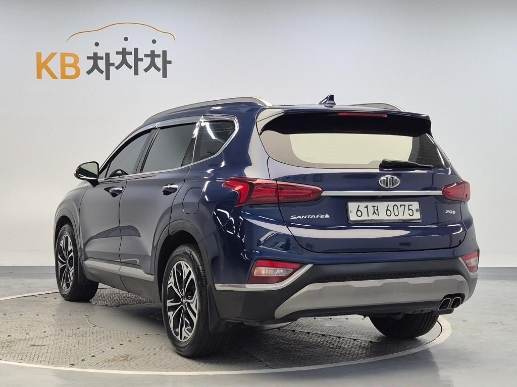 HYUNDAI Santa Fe - Vista 2
