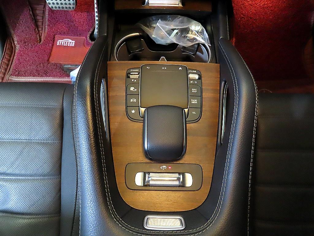 Mercedes Benz GLS Class - Vista 12