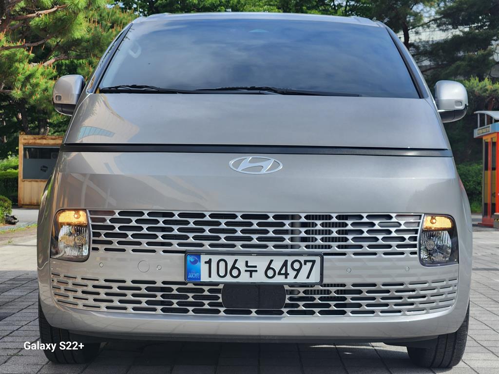 HYUNDAI Staria - Vista 3