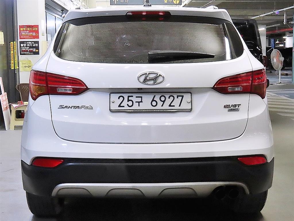 HYUNDAI Santa Fe - Vista 5