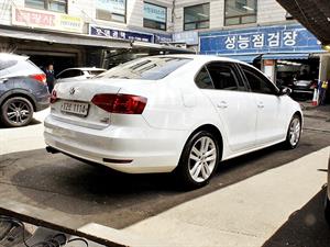 Volkswagen Jetta - Vista 8