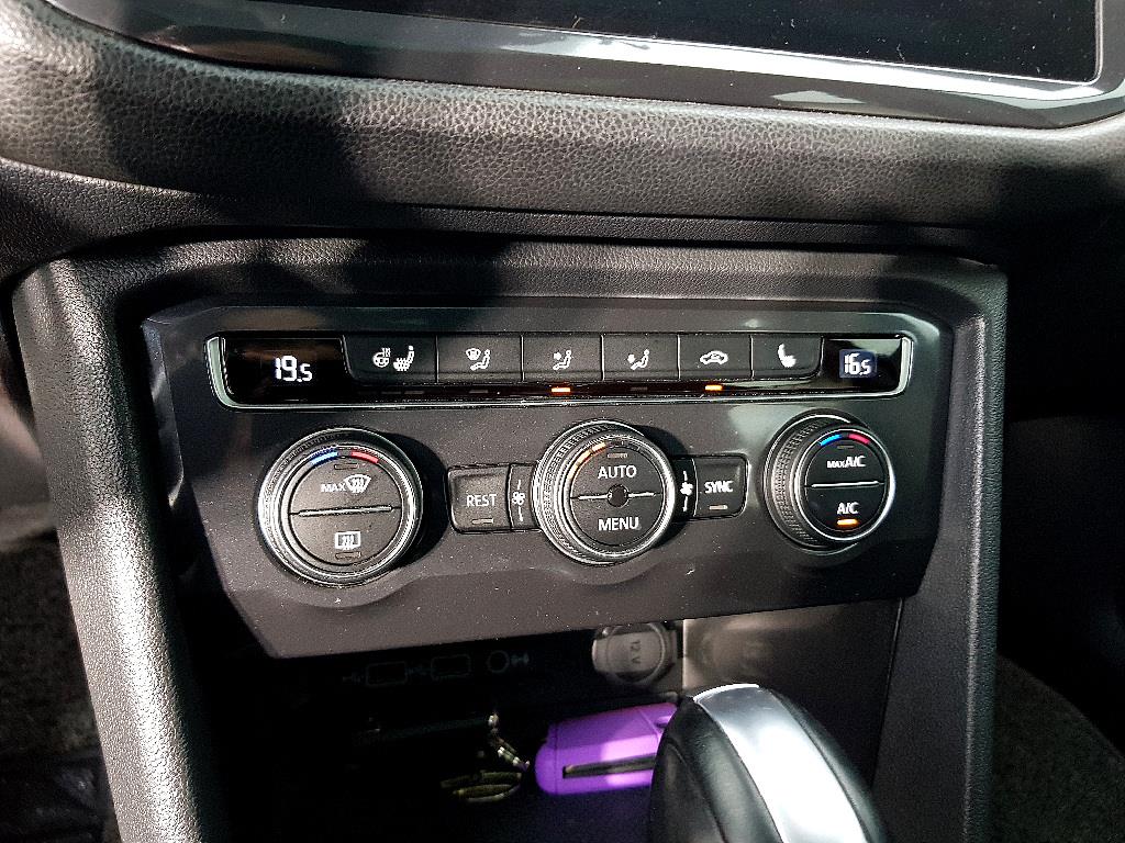 Volkswagen Tiguan - Vista 11