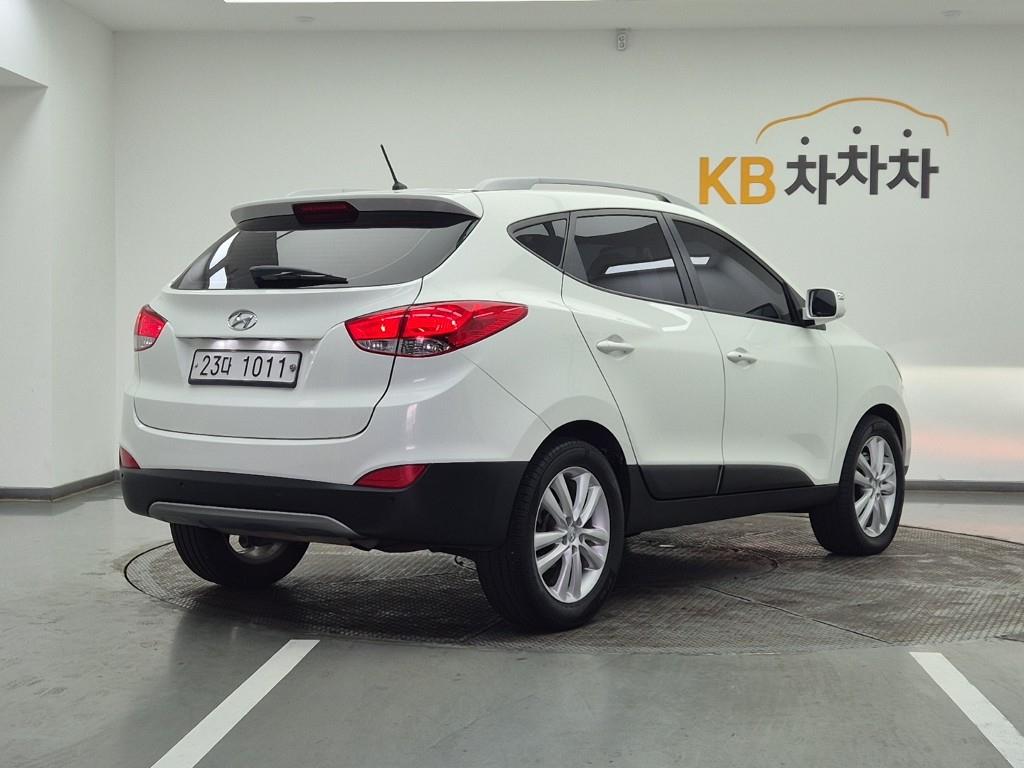 HYUNDAI Tucson - Vista 4