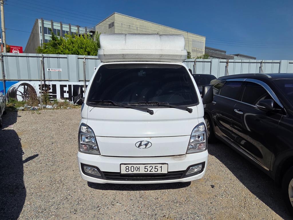 Small Truck Top_CityVan 2022 Blanco - Importación desde Corea - HF Imports Iquique - Foto 1