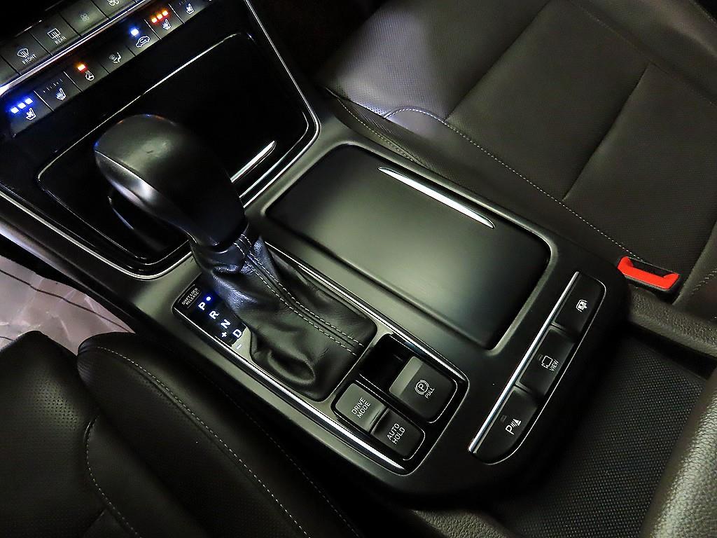 HYUNDAI Grandeur - Vista 12