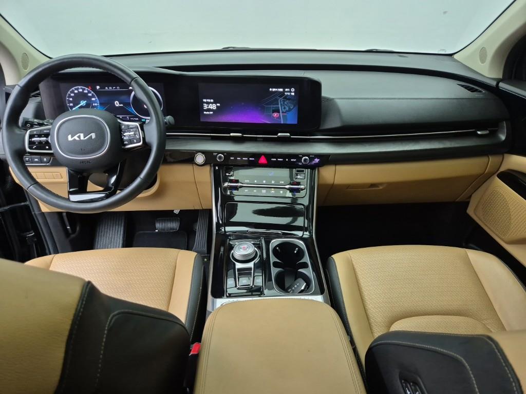 KIA Carnival - Vista 5