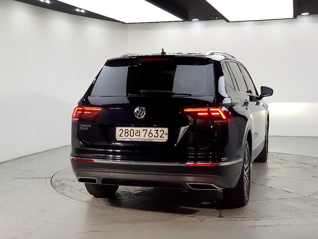 Volkswagen Tiguan - Vista 3
