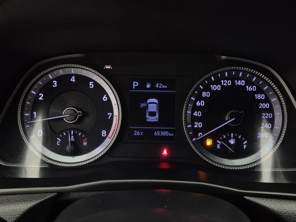 HYUNDAI Sonata - Vista 6