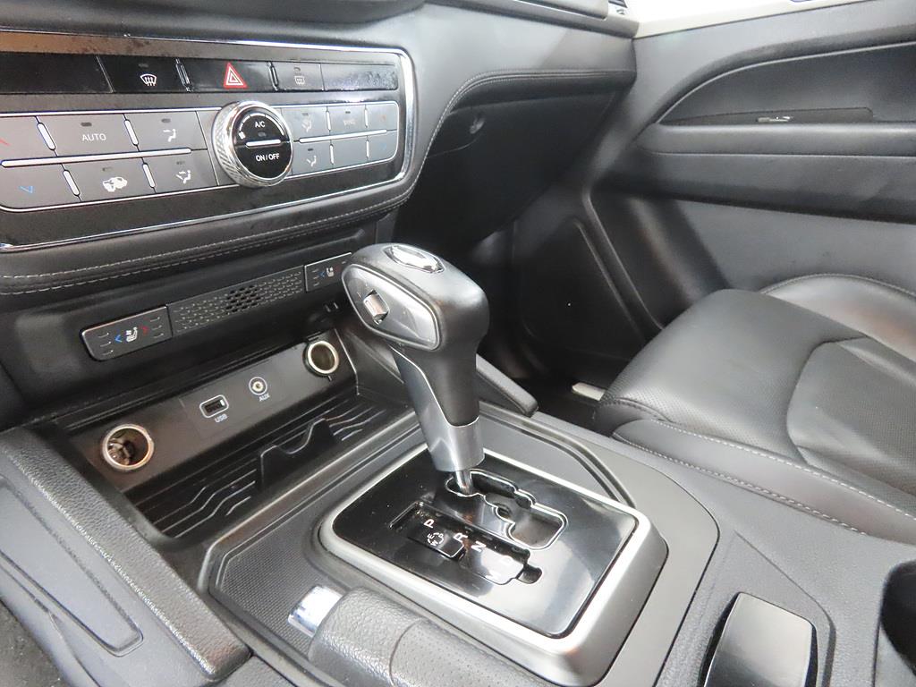 Ssangyong Rexton - Vista 11