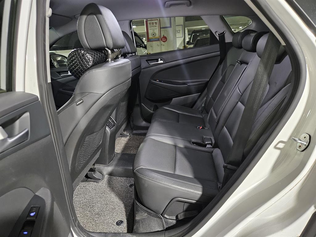 HYUNDAI Tucson - Vista 7