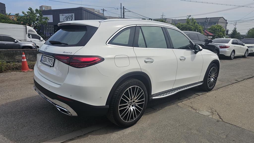 Mercedes Benz GLC Class - Vista 7
