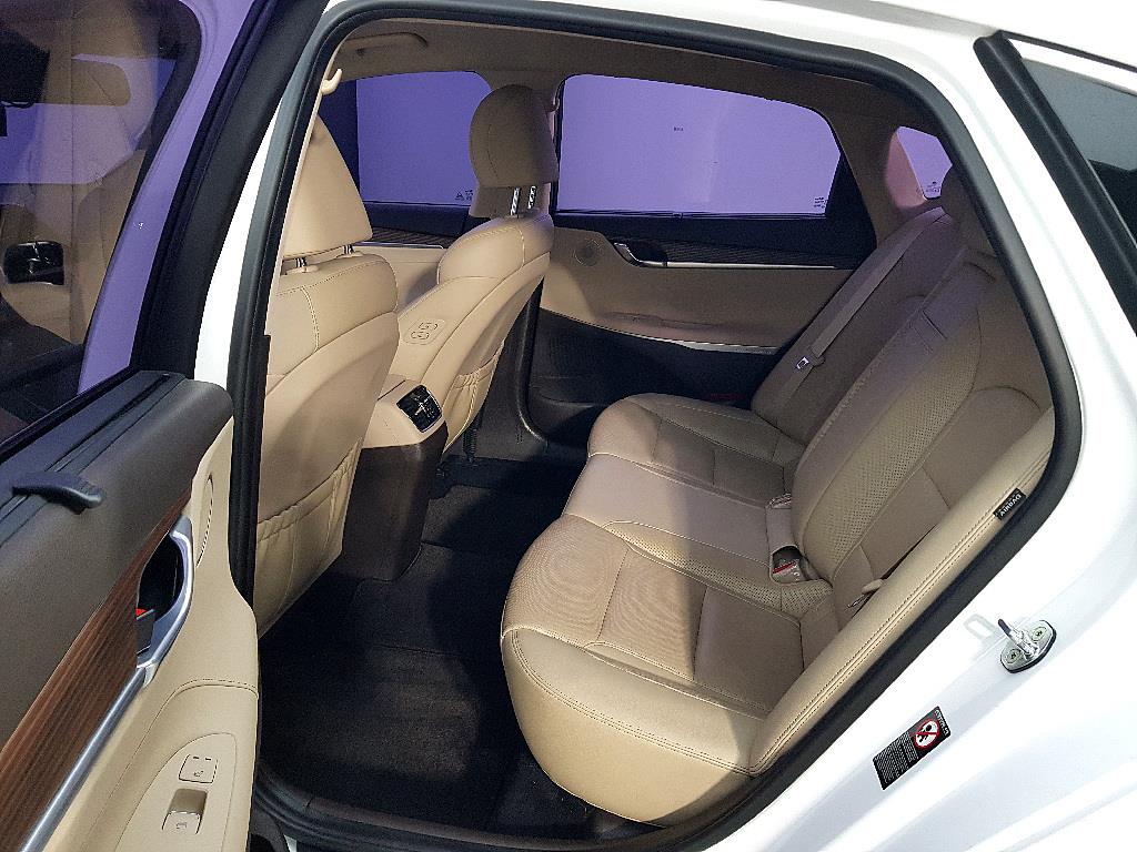 HYUNDAI Grandeur - Vista 9