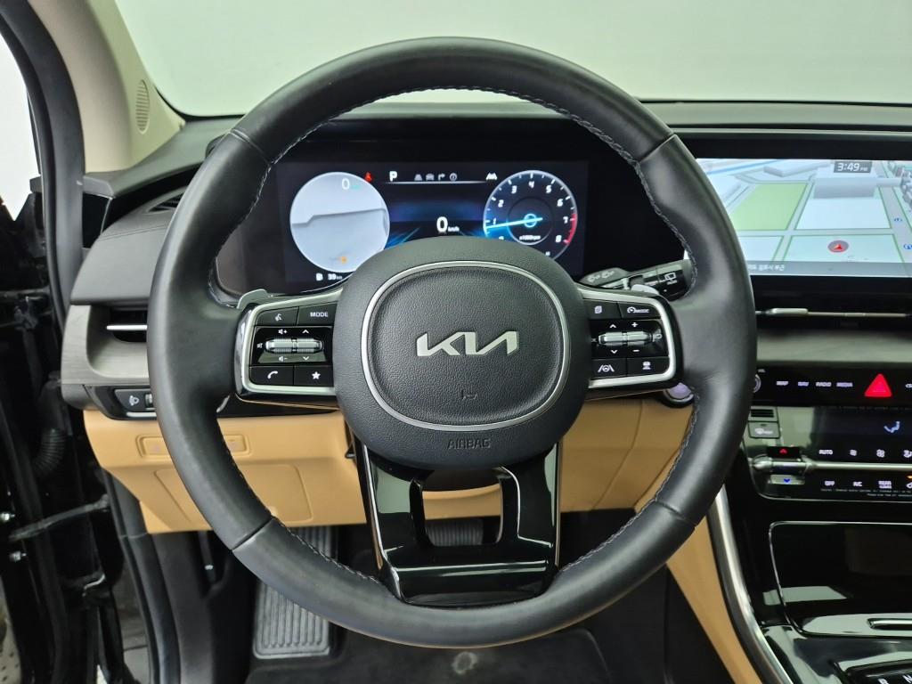 KIA Carnival - Vista 9