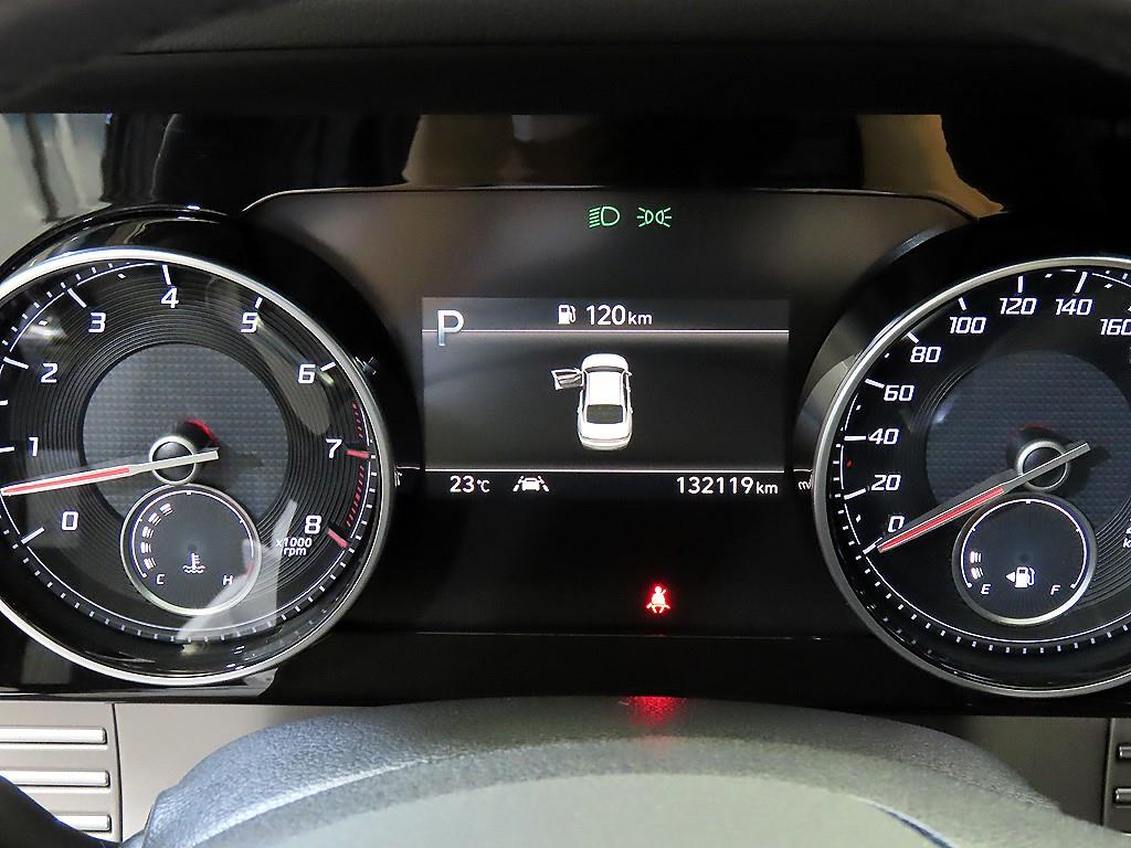HYUNDAI Grandeur - Vista 9