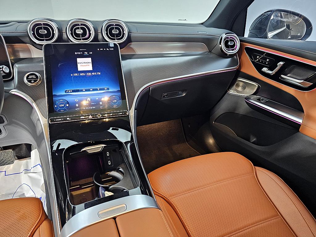Mercedes Benz GLC Class - Vista 10