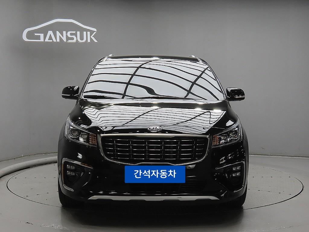 KIA Carnival - Vista 3