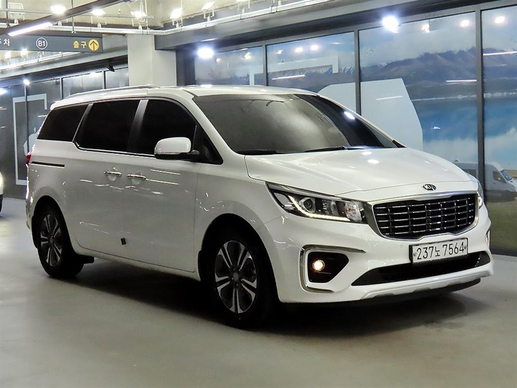 KIA Carnival 2020 Blanco - Importación desde Corea - HF Imports Iquique - Foto 1
