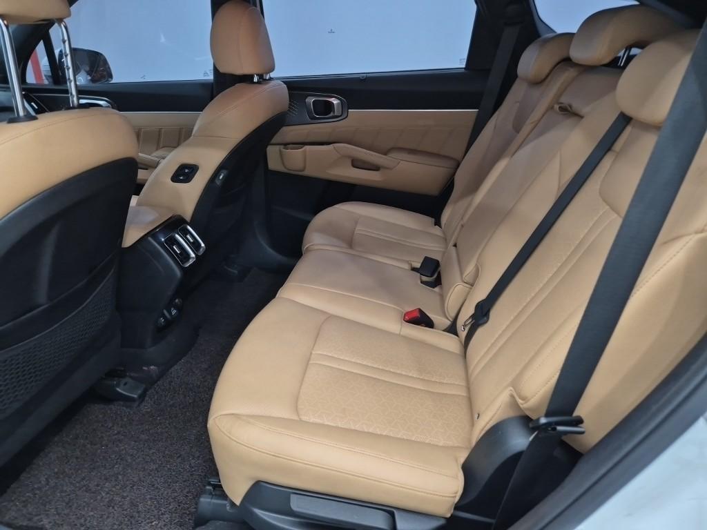 KIA Sorento - Vista 12