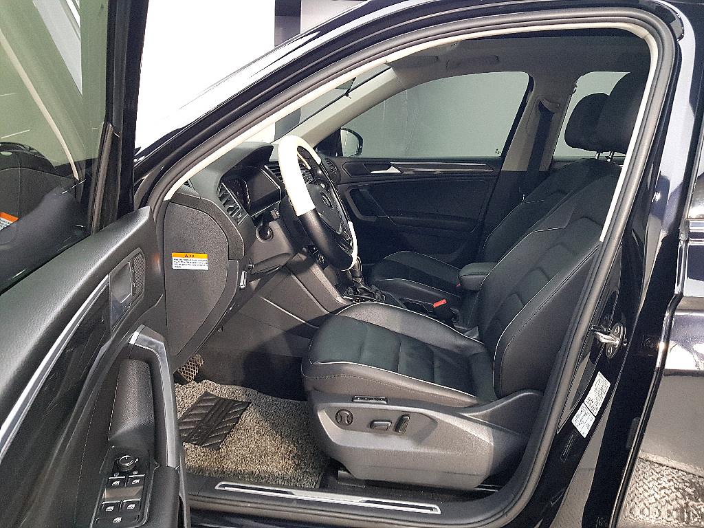 Volkswagen Tiguan - Vista 8