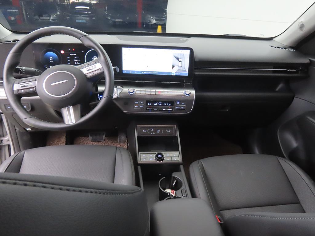 HYUNDAI Kona - Vista 7