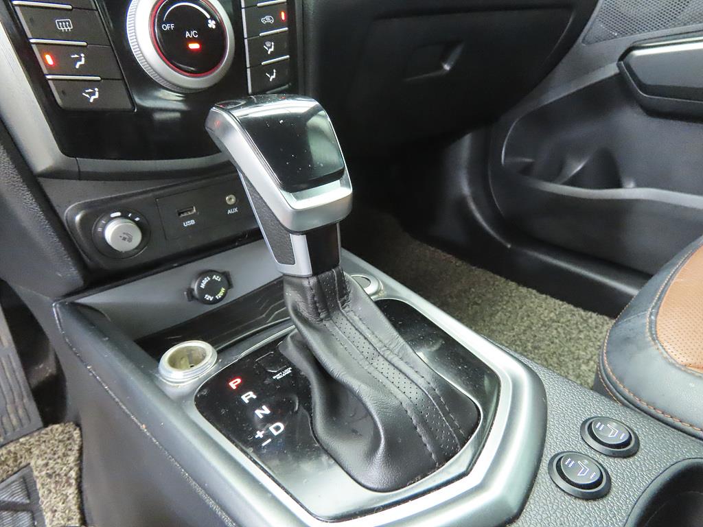 Ssangyong Tivoli - Vista 11