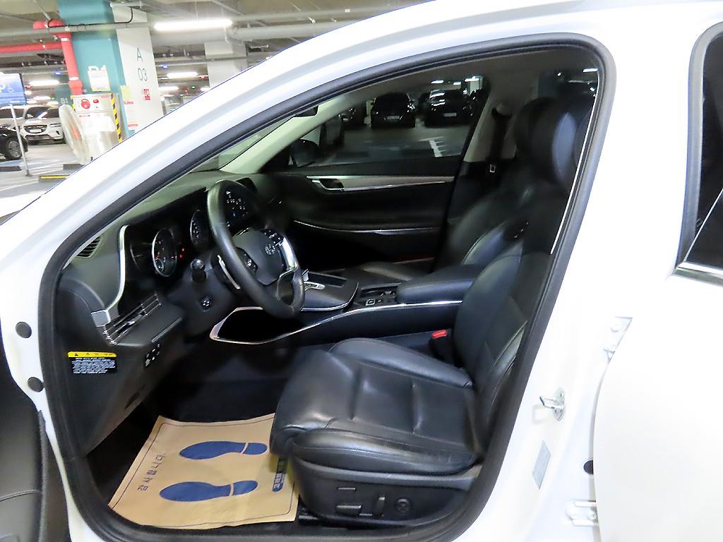 HYUNDAI Grandeur - Vista 6