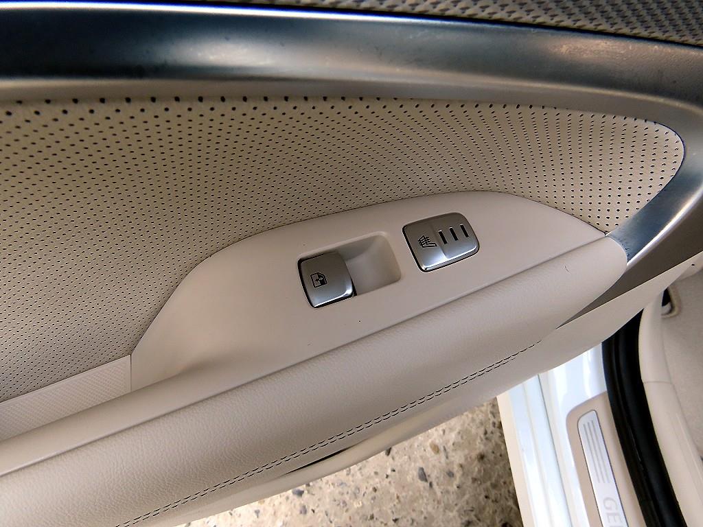 Genesis G70 2021 Blanco - Importación desde Corea - HF Imports Iquique - Foto 17