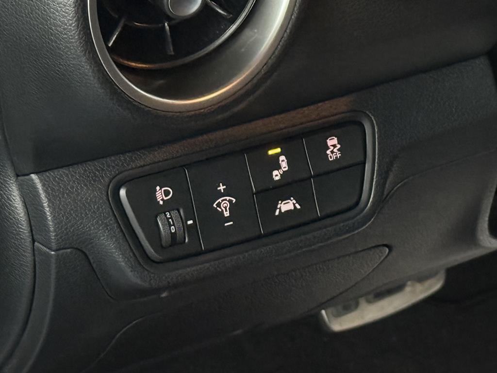 KIA K3 - Vista 10
