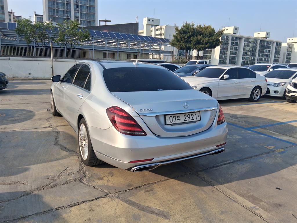 Mercedes Benz S Class - Vista 2