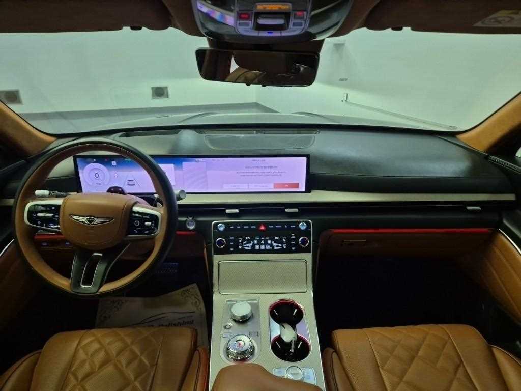 Genesis GV80 - Vista 8