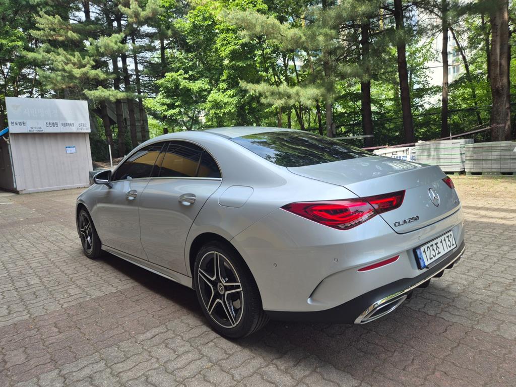 Mercedes Benz CLA Class - Vista 4