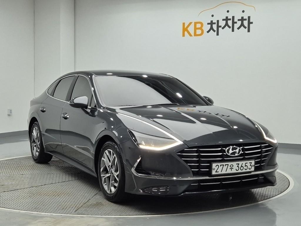 HYUNDAI Sonata - Vista 4