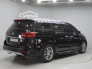 KIA Carnival - Vista 8