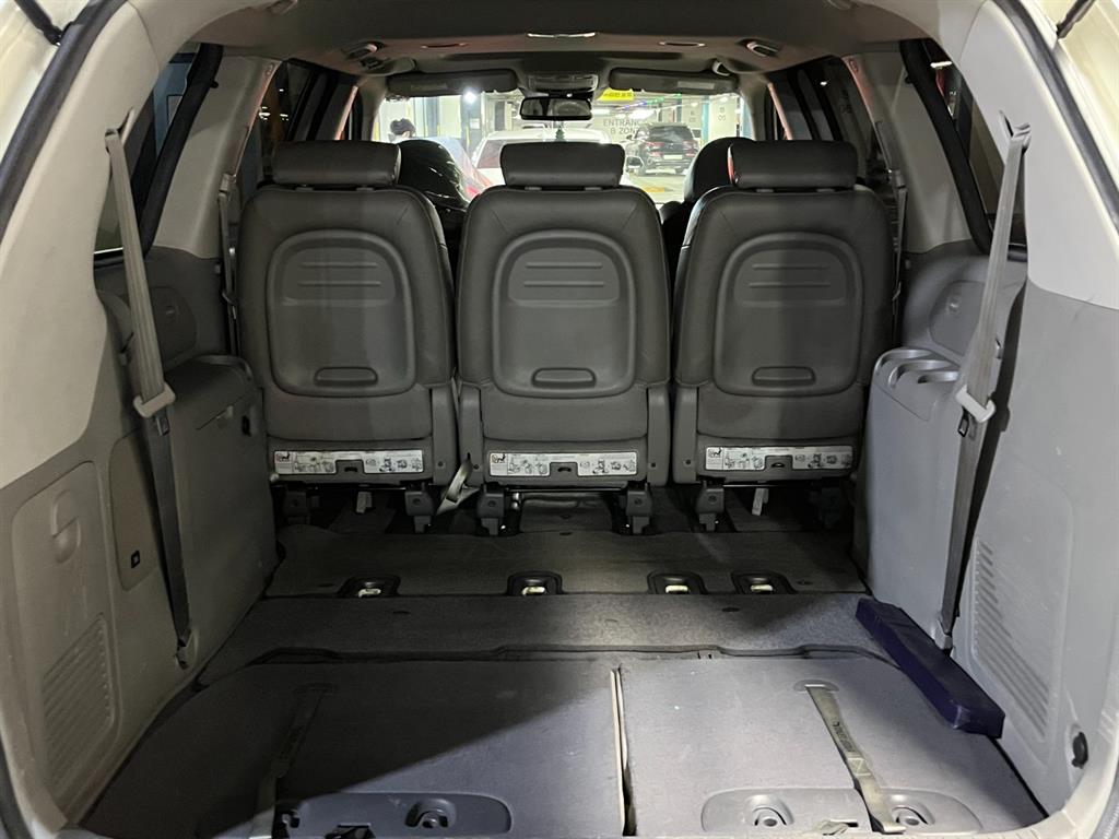 KIA Carnival - Vista 6