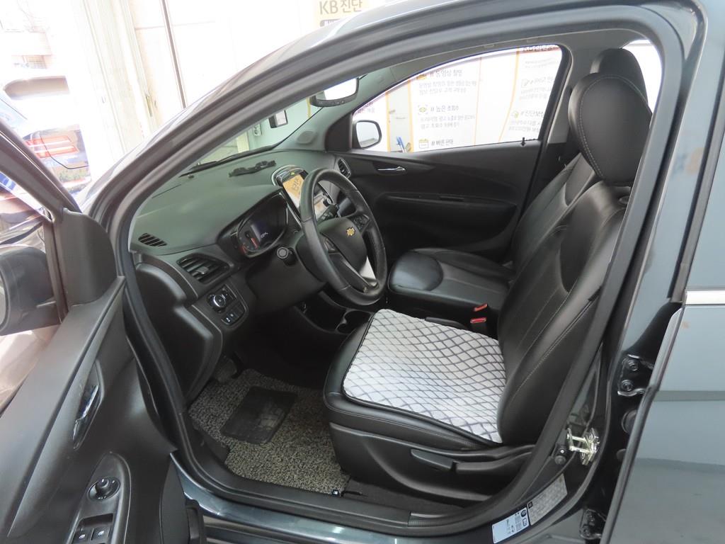 Chevrolet Spark - Vista 5