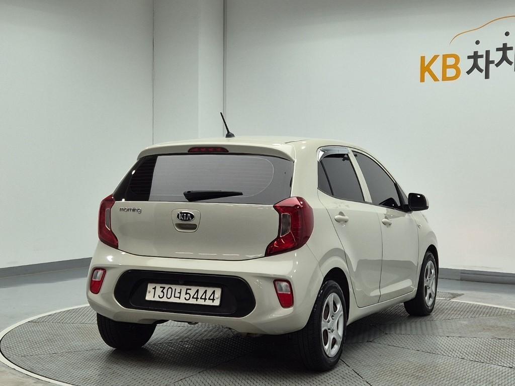 KIA Morning - Vista 4